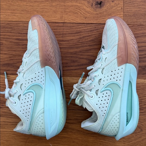 Nike Girls/Womens Basketball Sneakers - Picture 5 of 14